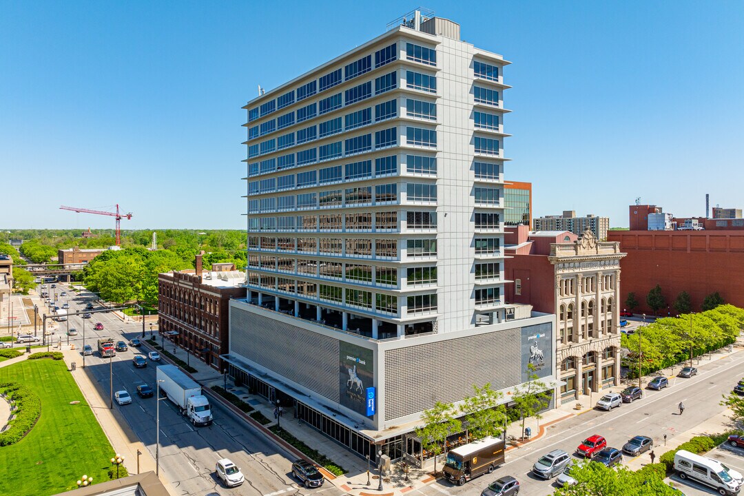 Anthony Wayne Building in Fort Wayne, IN - Building Photo