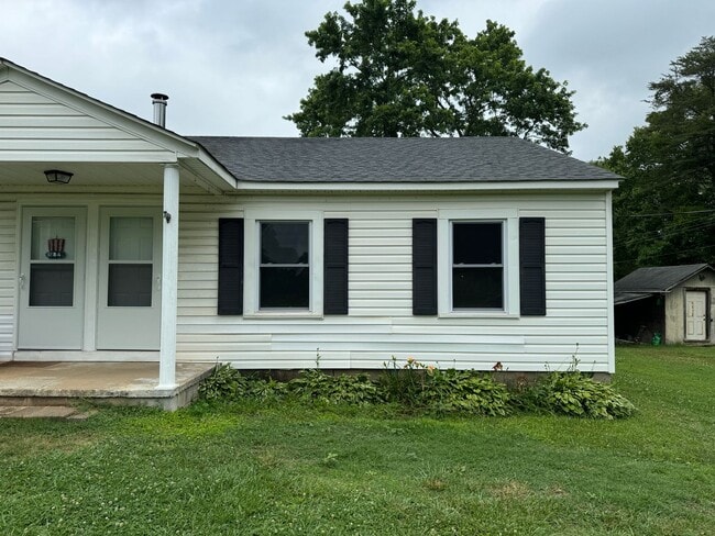 3067 Lee Rd in Gastonia, NC - Building Photo - Building Photo