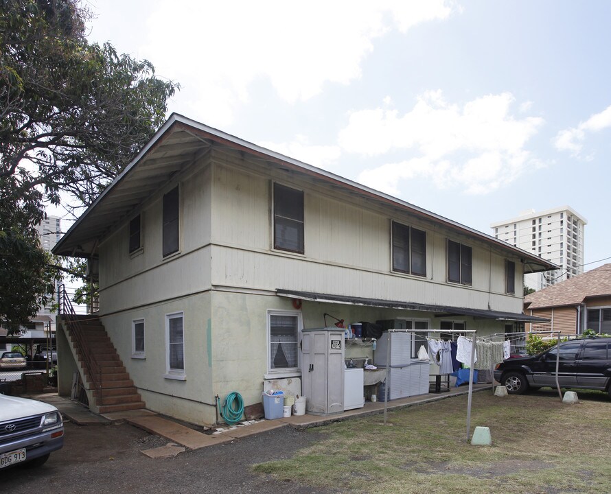 2248 Date St in Honolulu, HI - Building Photo