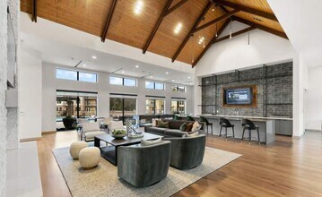17571 W Lake Houston Pkwy in Humble, TX - Building Photo - Building Photo