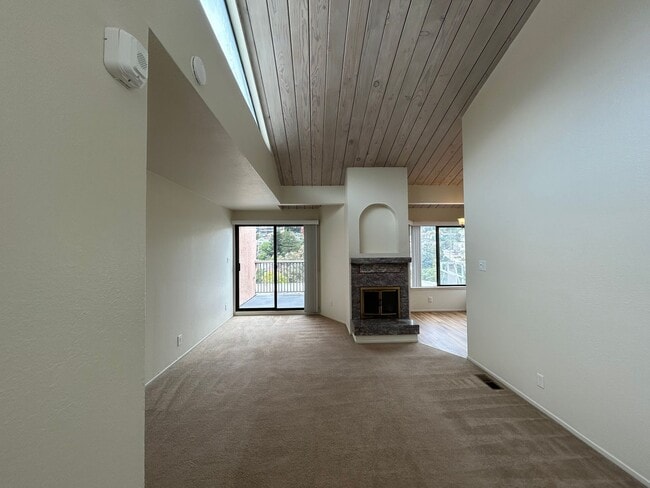 property at 907 Bosworth St