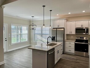 1221 Shallowford St in Bowling Green, KY - Building Photo - Building Photo