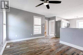 124 George St in Brantford, ON - Building Photo - Building Photo