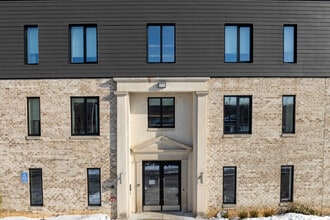 The Flats on 100 in Exton, PA - Building Photo - Building Photo