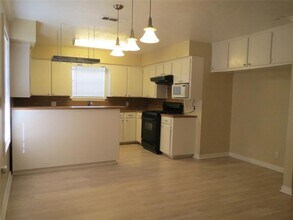 941 Ashland Blvd in Channelview, TX - Building Photo - Building Photo