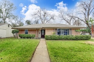 12318 Atwell Dr in Houston, TX - Building Photo