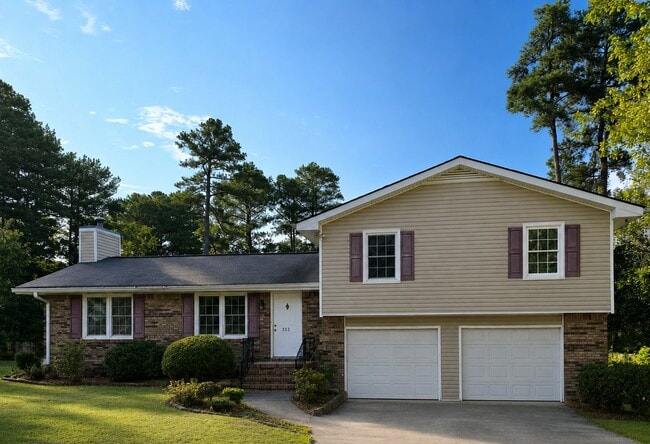 552 Plantation Blvd