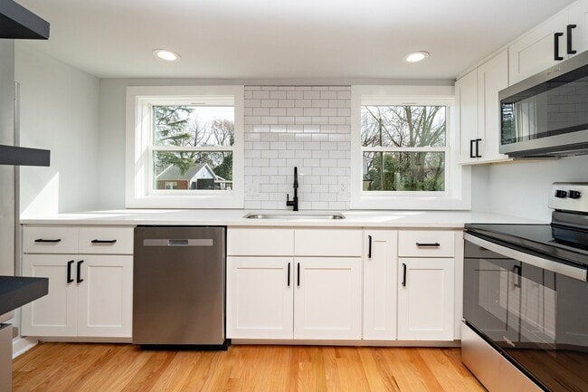 property at 210 Lincoln Ct