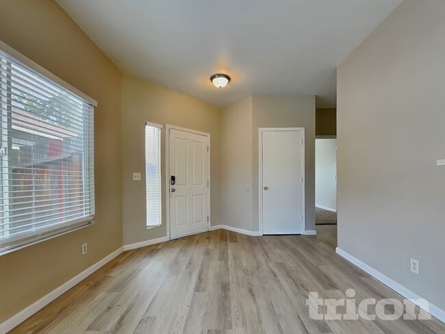 9615 Stoney Creek Way in Reno, NV - Foto de edificio - Building Photo