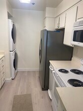 535 Esplanade, Unit #501 in Redondo Beach, CA - Building Photo - Building Photo