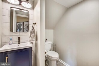 716 Maryland Ave NE in Washington, DC - Building Photo - Building Photo