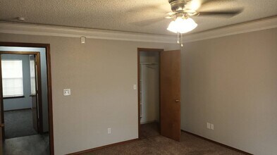 11713 N 112th E Ave in Collinsville, OK - Building Photo - Building Photo