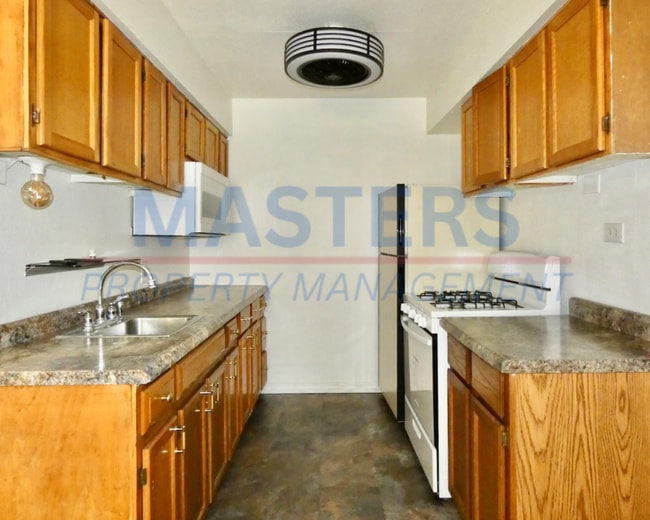 property at 214 N 2nd St