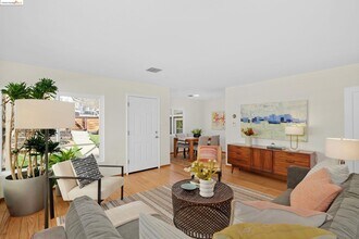 24639 Leona Dr in Hayward, CA - Building Photo - Building Photo