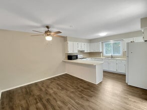 36934 Illinois Rte 59 in Ingleside, IL - Building Photo - Building Photo