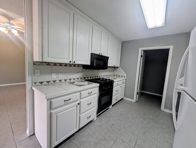 216 Apache Trail in Texarkana, TX - Building Photo - Building Photo