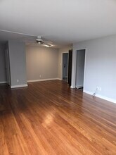 84 Oakview Cir in Bridgeport, CT - Building Photo - Building Photo