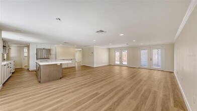1203 Lyric Ln in Sarasota, FL - Building Photo - Building Photo