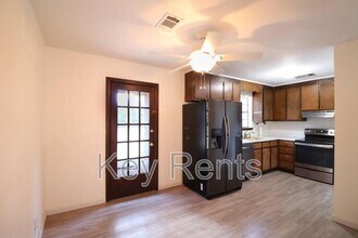 5203 Spring St in Pace, FL - Building Photo - Building Photo