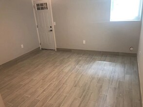 4320 Spruce St, Unit 1 in Philadelphia, PA - Building Photo - Building Photo