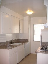 11707 Darlington Ave, Unit 00 in Los Angeles, CA - Foto de edificio - Building Photo