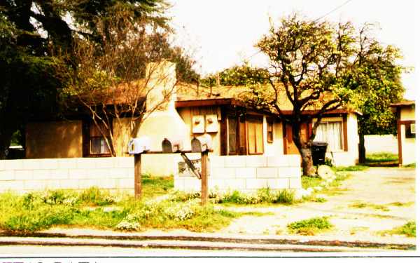 8019 Units 1-3 Oleander Ave in Fontana, CA - Building Photo