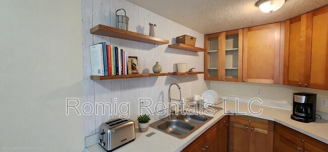 300 N 5th Ave in Kelso, WA - Building Photo - Building Photo