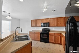 22066 W Solano Dr in Buckeye, AZ - Foto de edificio - Building Photo