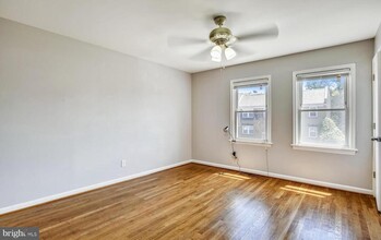 1240 Simms Pl NE in Washington, DC - Building Photo - Building Photo