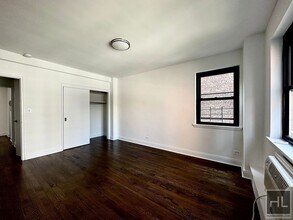 EAST 69 STREET, Unit 10K in New York, NY - Foto de edificio - Building Photo