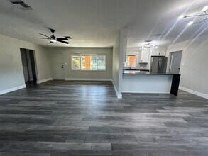 1503 Canal Ct in Tavares, FL - Building Photo - Building Photo