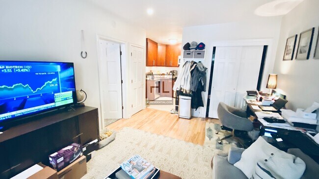 31 E 20th St-Unit -2F in New York, NY - Building Photo - Building Photo