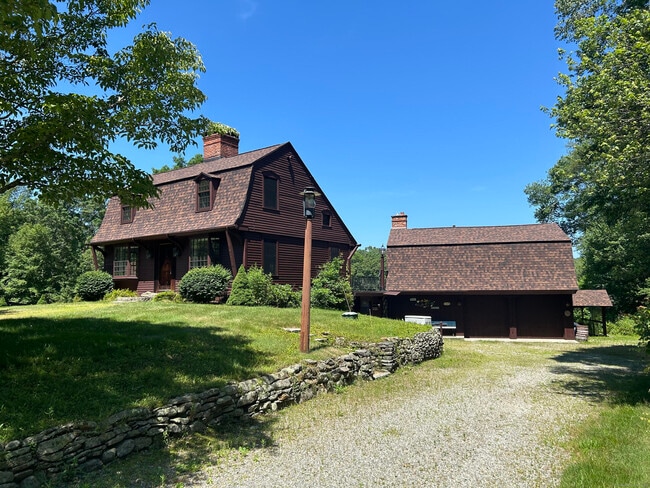 114 Mile Creek Rd in Old Lyme, CT - Building Photo - Building Photo