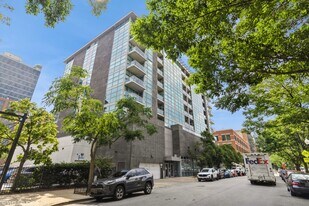 225 S Sangamon St in Chicago, IL - Building Photo