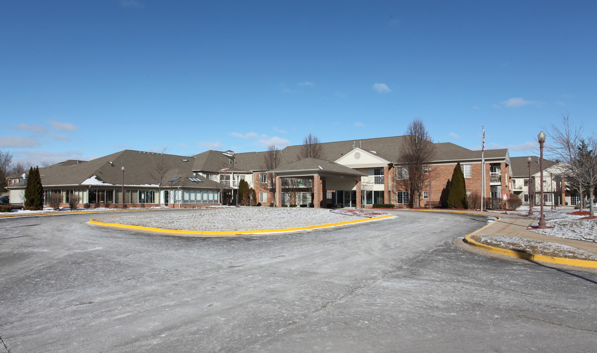 Marsh Pointe in Haslett, MI - Foto de edificio