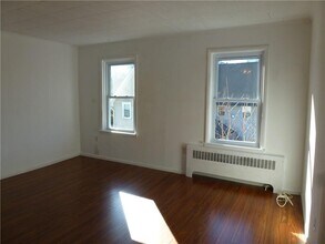1217 E Main St in Shrub Oak, NY - Building Photo - Building Photo