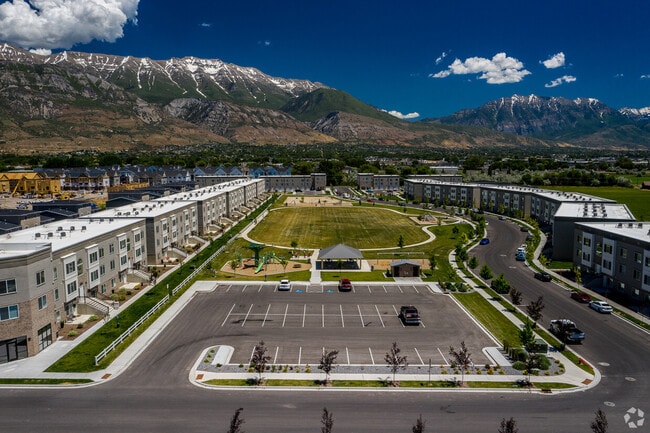 531 S 850 E in American Fork, UT - Foto de edificio - Building Photo