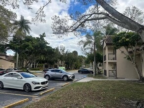 4481 W McNab Rd, Unit 37 in Pompano Beach, FL - Foto de edificio - Building Photo