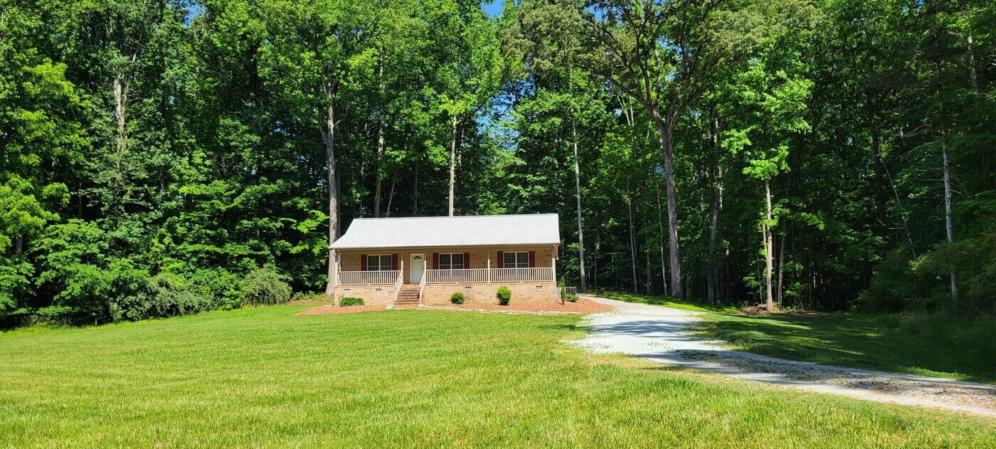 2151 Turner Rd in Mebane, NC - Building Photo