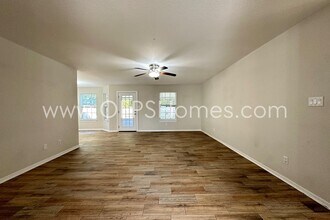 932 Emily Cir in Fort Walton Beach, FL - Building Photo - Building Photo