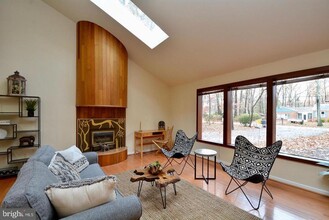 8421 Alvin Rd in Pasadena, MD - Building Photo - Building Photo