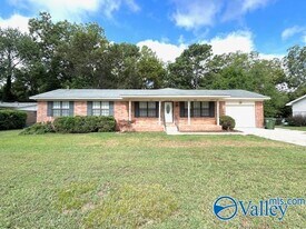 10014 Louis Dr SE in Huntsville, AL - Building Photo