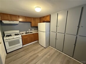 127 1/2 Matty Ave in Syracuse, NY - Building Photo - Building Photo