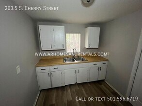 203.5 S Cherry St in North Little Rock, AR - Building Photo - Building Photo