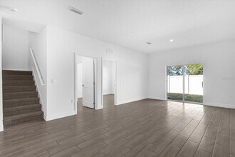 452 Lake Shore Pkwy in Davenport, FL - Building Photo - Building Photo