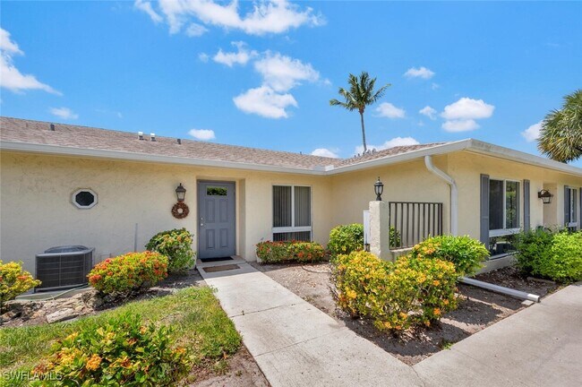 83 Glades Blvd in Naples, FL - Building Photo - Building Photo