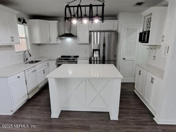 property at 9756 Saye Ct