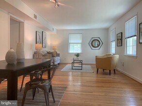 2248 Washington Ave in Silver Spring, MD - Building Photo - Building Photo
