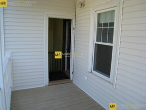 38 Turner St, Unit 1 in Boston, MA - Foto de edificio - Building Photo