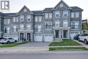 43 Woolwich St in Kitchener, ON - Building Photo